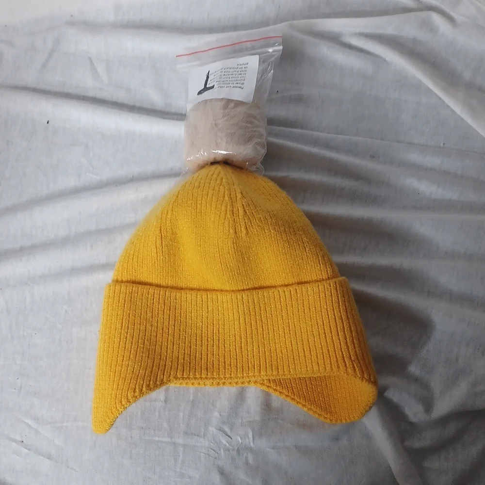 Yellow Pom‎ Pom Beanie